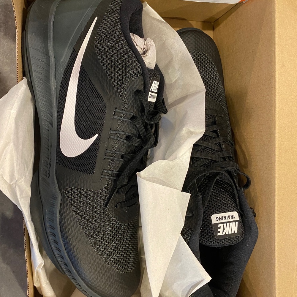 COPY - Brand New Nike Zoom Domination Trainer